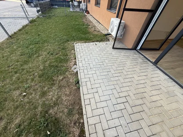 Kiadó lakás Szombathely, Hajdú utca 55 nm