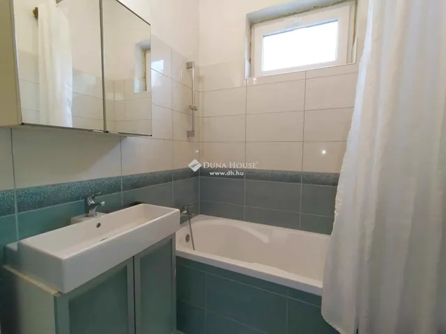 Eladó lakás Szombathely, Szabó Miklós utca 93 nm