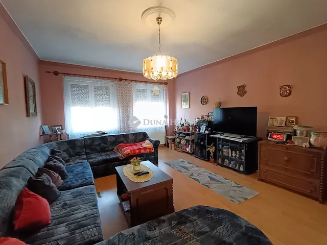 Eladó lakás Szombathely, Fő tér 62 nm