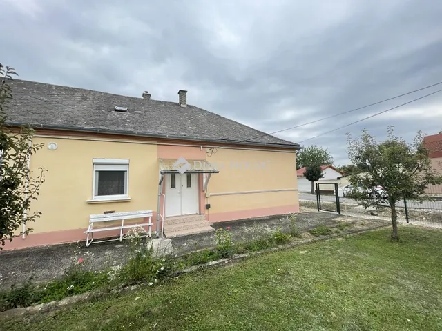 Eladó ház Körmend, Batsányi János utca 87 nm