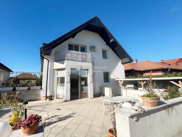 Eladó ház Bő 180 nm