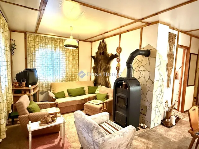 Eladó üdülő és hétvégi ház Zsennye 54 nm