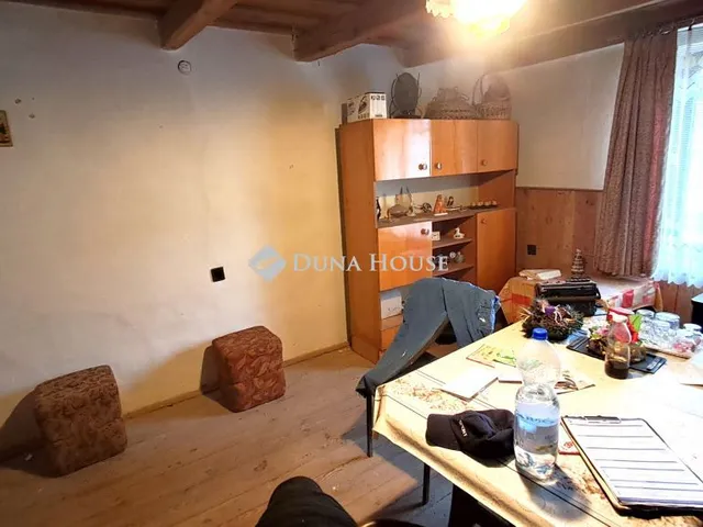 Eladó ház Ölbő 45 nm