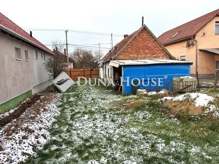 Eladó ház Ölbő, Dózsa György utca 45 nm