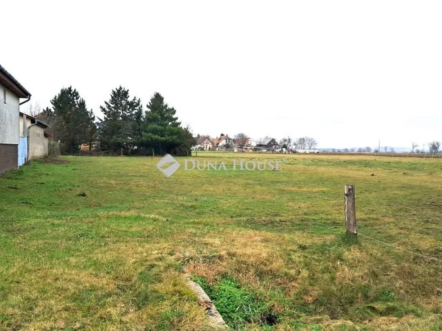 Eladó telek Bő 1080 nm