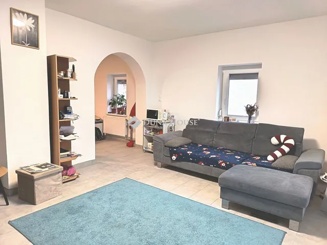 Eladó ház Püspökmolnári 102 nm