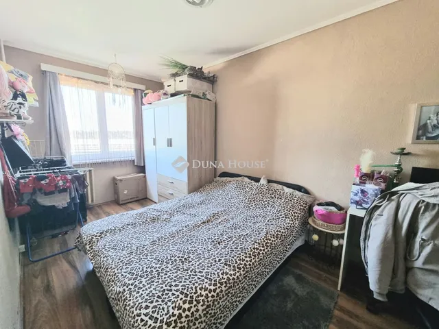 Eladó lakás Szombathely, Rohonci út 48 nm