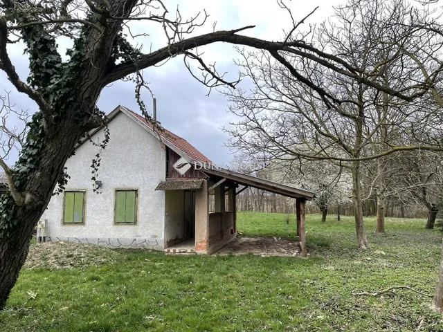 Eladó üdülő és hétvégi ház Nádasd 35 nm