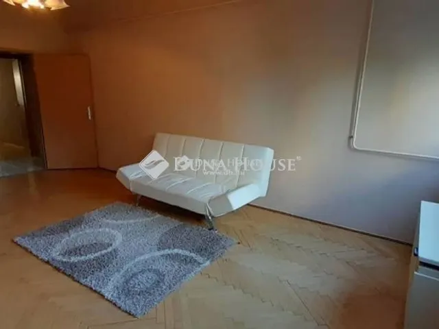 Kiadó lakás Szombathely, Bem József utca 55 nm