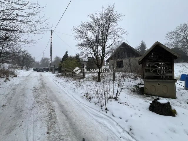 Eladó telek Alsóújlak 1622 nm