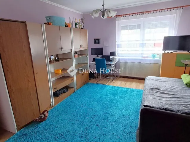 Eladó lakás Csepreg, Nádasdy utca 53 nm