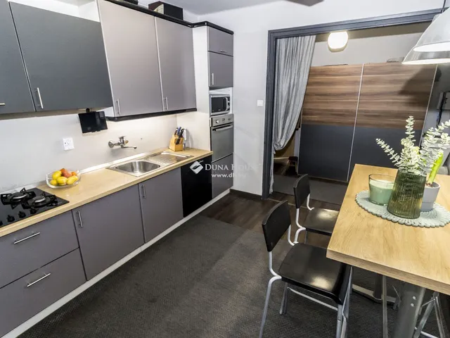 Eladó ház Szombathely, Alsóhegy 219 nm