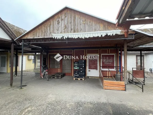 Eladó kereskedelmi és ipari ingatlan Körmend 38 nm