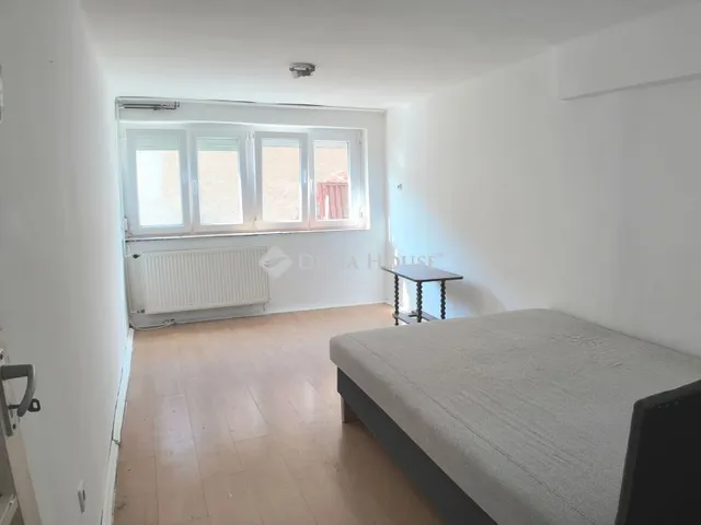 Eladó ház Sárvár 250 nm