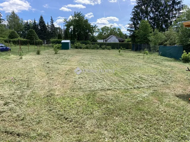 Eladó telek Szombathely 825 nm