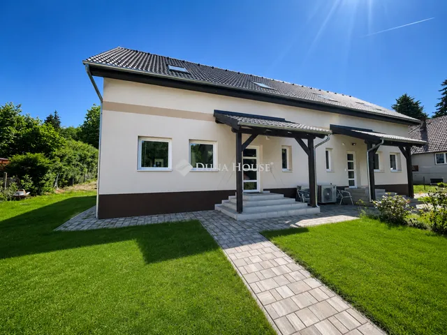 Kiadó ház Tömörd 93 nm