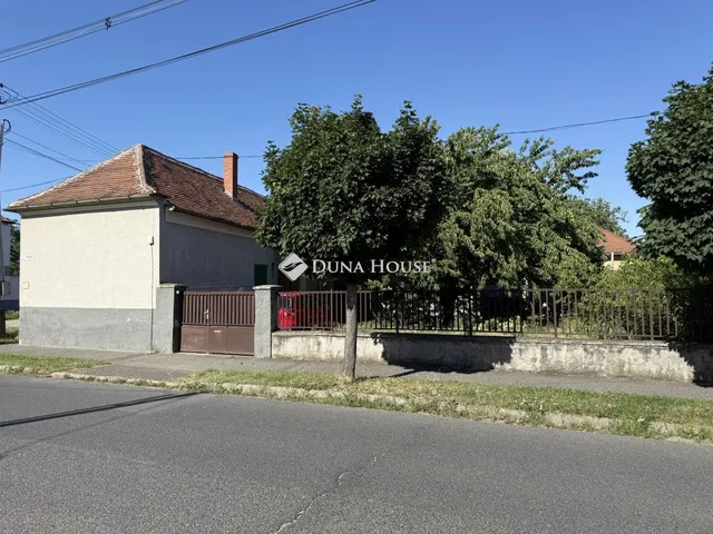 Eladó ház Szombathely, Munkácsy Mihály u. 115 nm