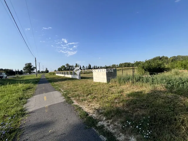 Eladó telek Szombathely, Körmendi út 7792 nm