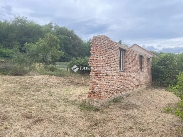 Eladó telek Rönök 3033 nm