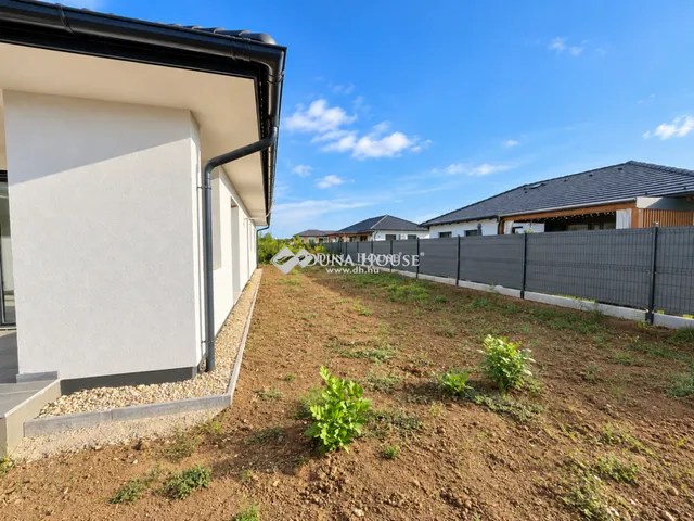 Eladó ház Szombathely, Tárkony utca 187 nm