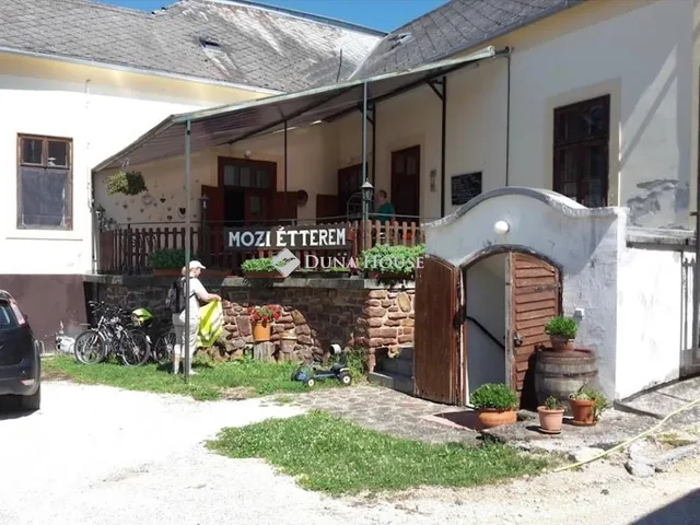Eladó ház Kővágóörs 328 nm