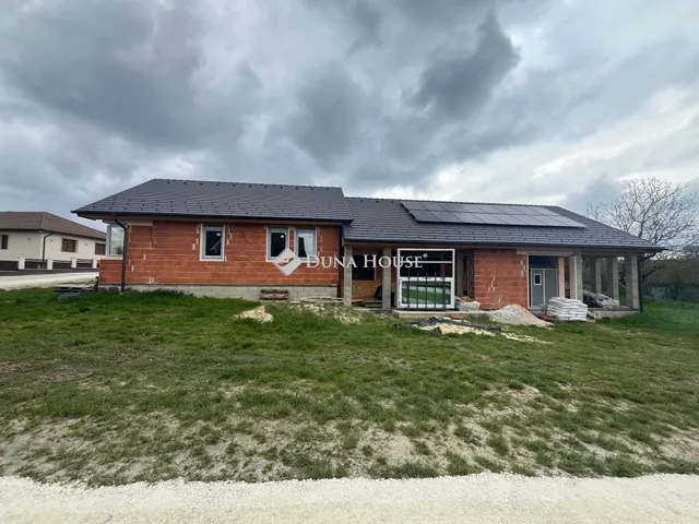 Eladó ház Gyenesdiás 178 nm