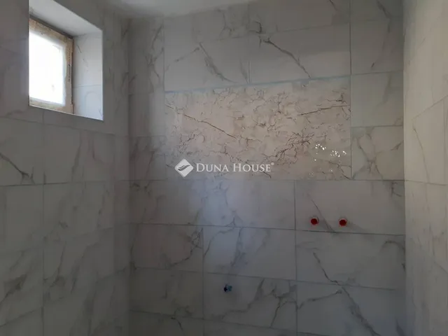 Eladó ház Fonyód, József utca 250 nm