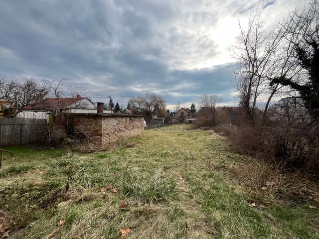 Eladó telek Balatonkenese 1000 nm