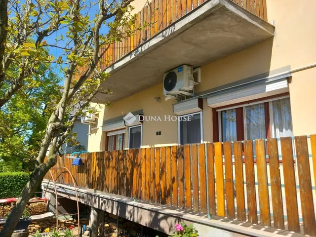 Eladó ház Sármellék 220 nm