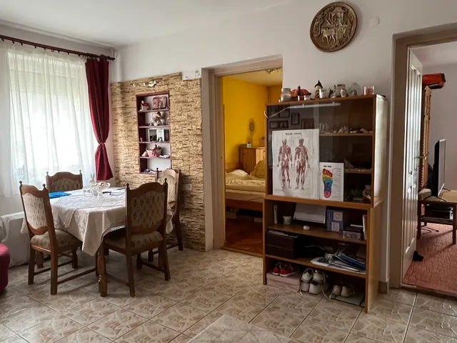 Eladó ház Gyenesdiás 198 nm