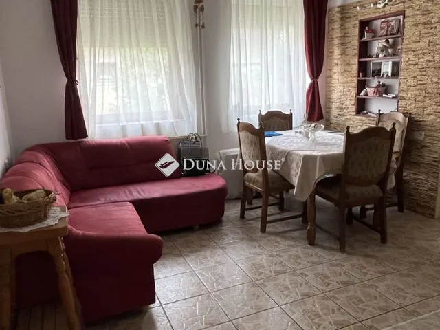 Eladó ház Gyenesdiás 198 nm