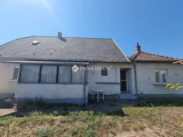 Eladó ház Vonyarcvashegy 120 nm