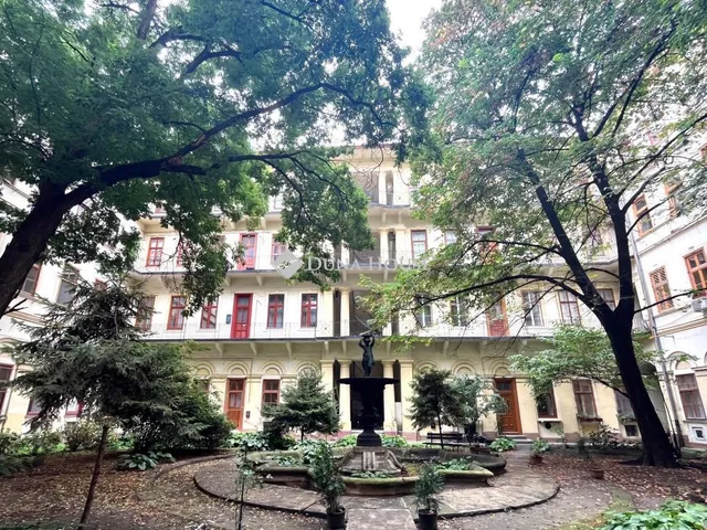 Eladó lakás Budapest VI. kerület 43 nm
