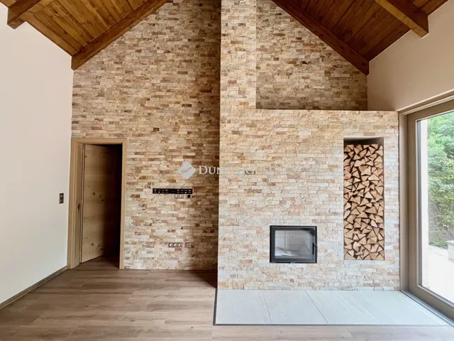 Eladó ház Vonyarcvashegy 135 nm