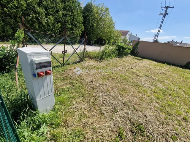 Eladó telek Hévíz, Balassi Bálint utca 1058 nm