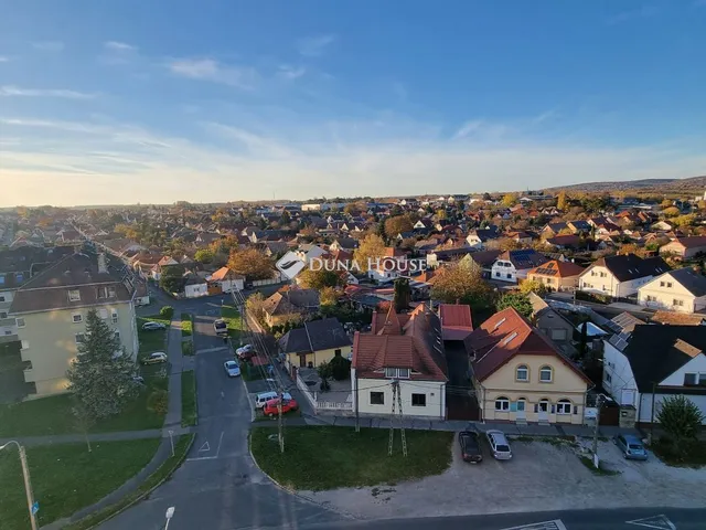 Eladó lakás Keszthely, Vásár tér 58 nm