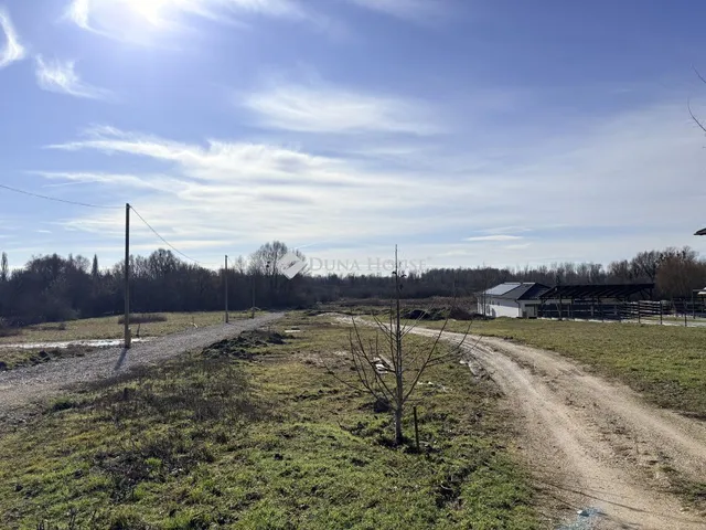 Eladó telek Gyenesdiás 859 nm