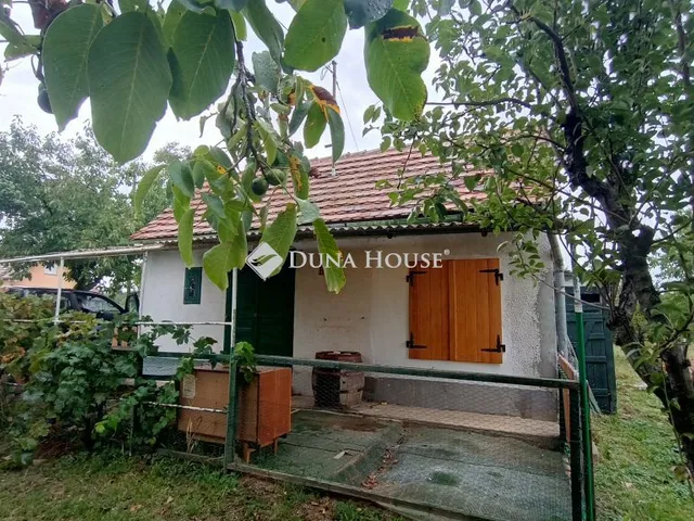 Eladó telek Marcali 2370 nm