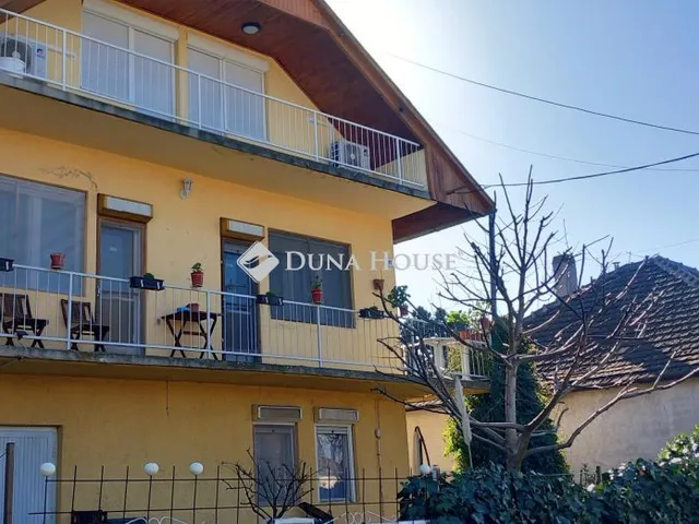 Eladó ház Hévíz 186 nm