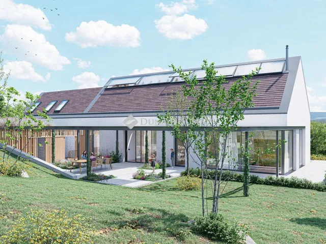 Eladó telek Lesenceistvánd 14136 nm