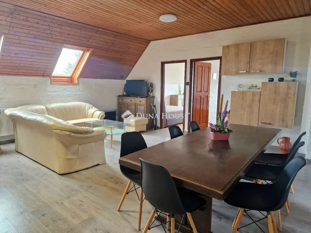 Eladó lakás Gyenesdiás 232 nm