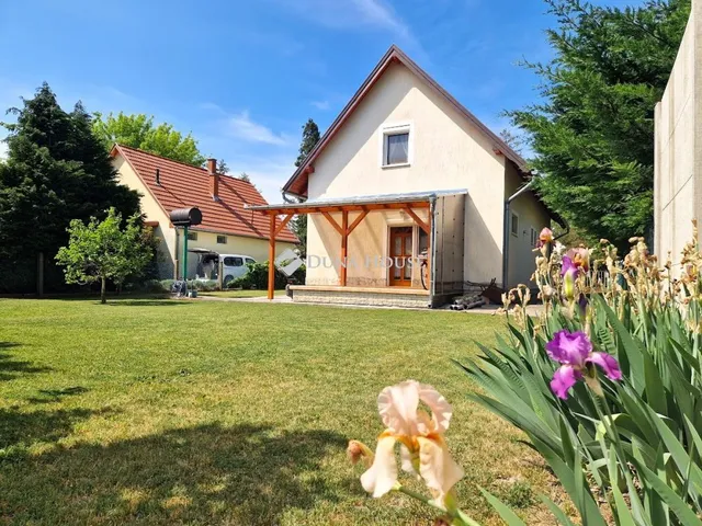 Eladó ház Balatonkeresztúr 140 nm
