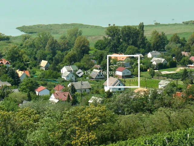 Eladó nyaraló Badacsonytomaj 80 nm