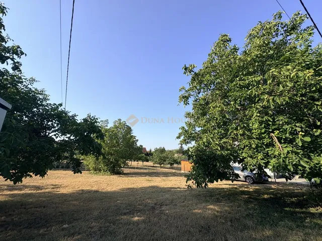 Eladó telek Badacsonytördemic 800 nm