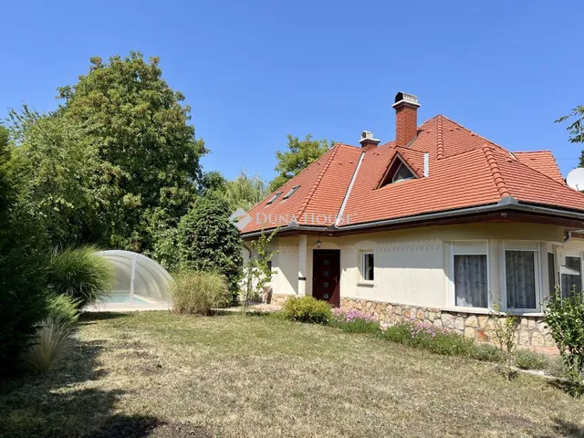 Eladó ház Velence 270 nm