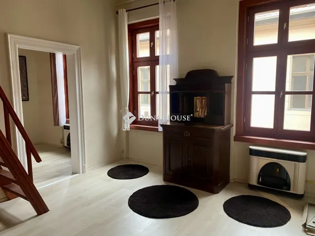 Eladó lakás Budapest VI. kerület 54 nm