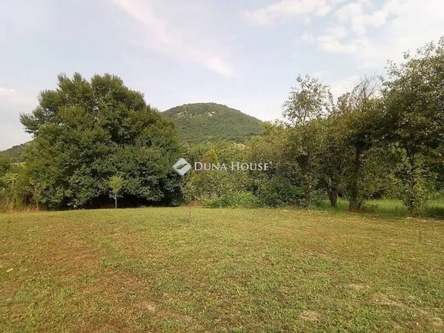 Eladó ház Bajna, Petőfi Sándor utca 100 nm