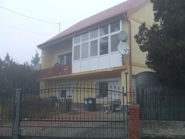 Eladó ház Esztergom 194 nm
