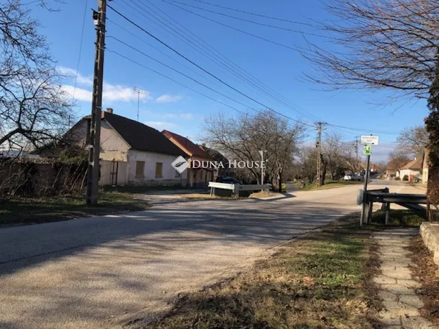 Eladó ház Kesztölc, Bánk bán utca 92 nm