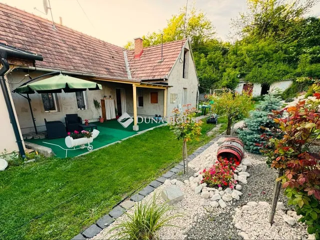 Eladó ház Kesztölc 75 nm